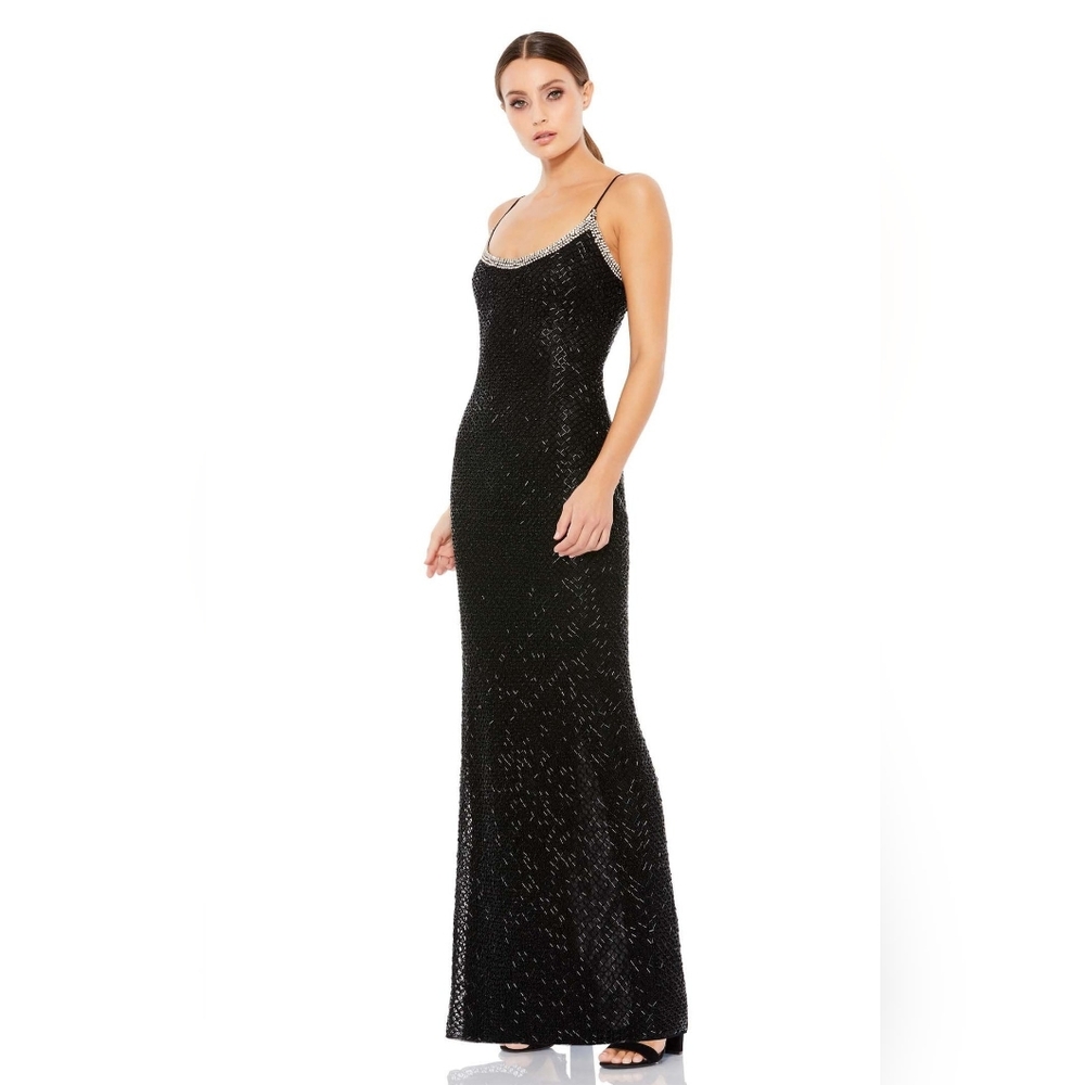 NWT Mac Duggal Size 8 Black Fully Beaded Spaghetti Strap Column Gown